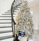 Árvore de Natal Artificial Queen Flock® com 800 Luzes LED Brancas Quentes