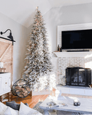 Árvore de Natal Artificial Slim Queen Flock® com 650 Luzes LED Branco Quente