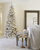 Árvore de Natal Artificial Slim Queen Flock® com 650 Luzes LED Branco Quente